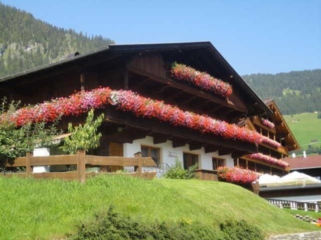 Haus Theresia Hotel Alpbach Exterior photo